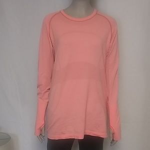 Women's LuLuLemon Swifly Tech Long Sleeve Crew